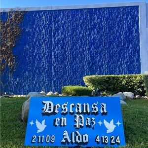 Custom paint signs